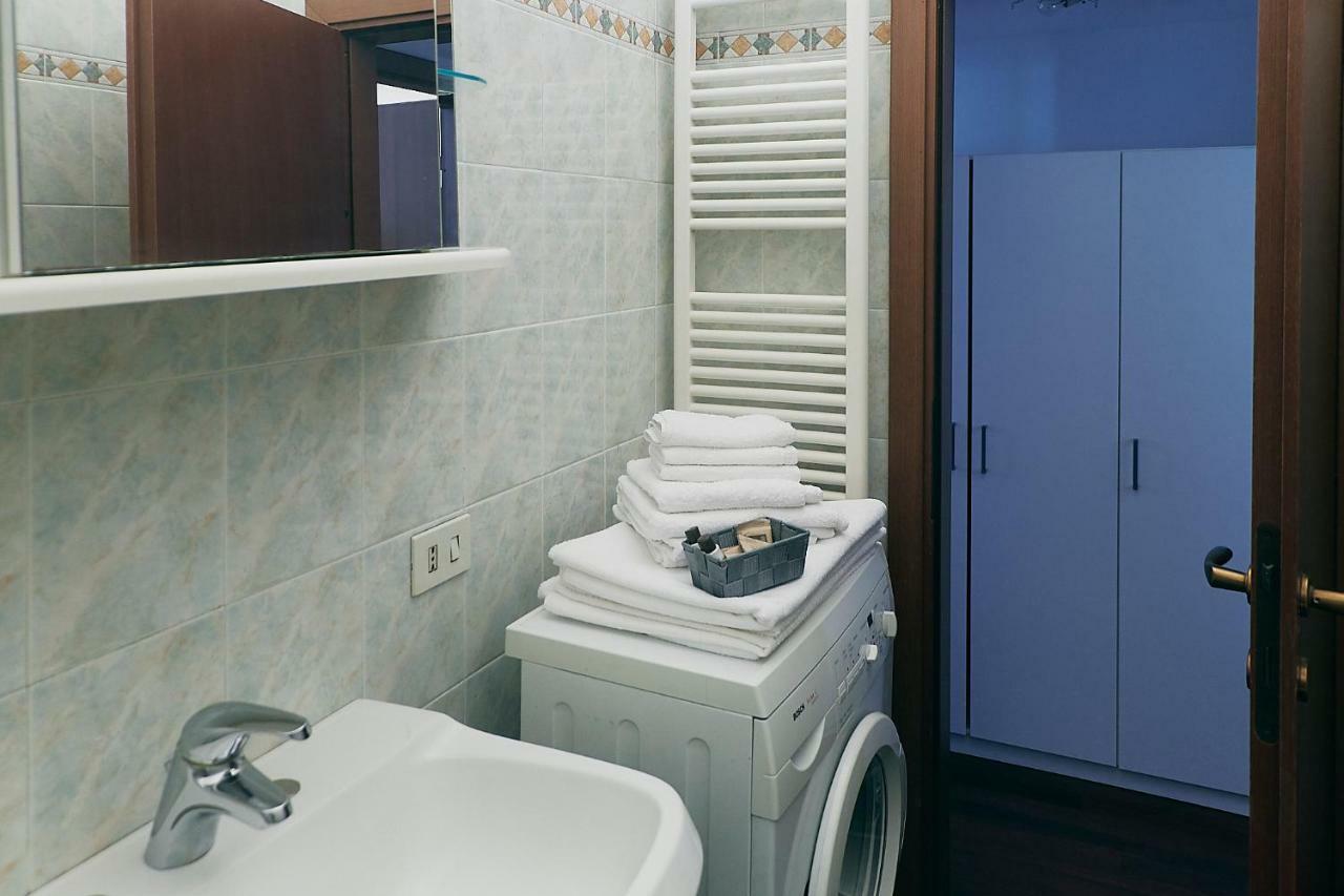 Lovelyloft - Ripa Naviglio Grande Milaan Buitenkant foto